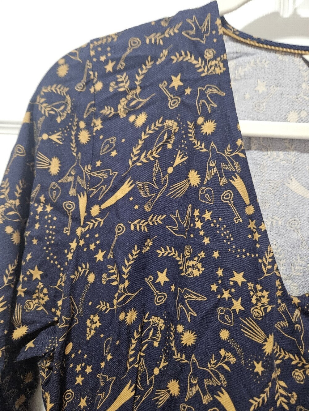 Boden V Neck Printed Midi Dress 12 - Picture 5 of 7